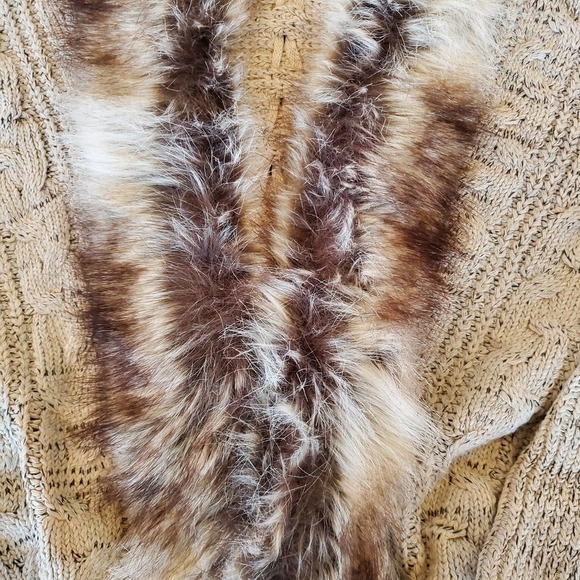 Military Hippie Felicity Fur Collar Trim Batwing Knit Cardigan Size 1X NWOT - Picture 5 of 7